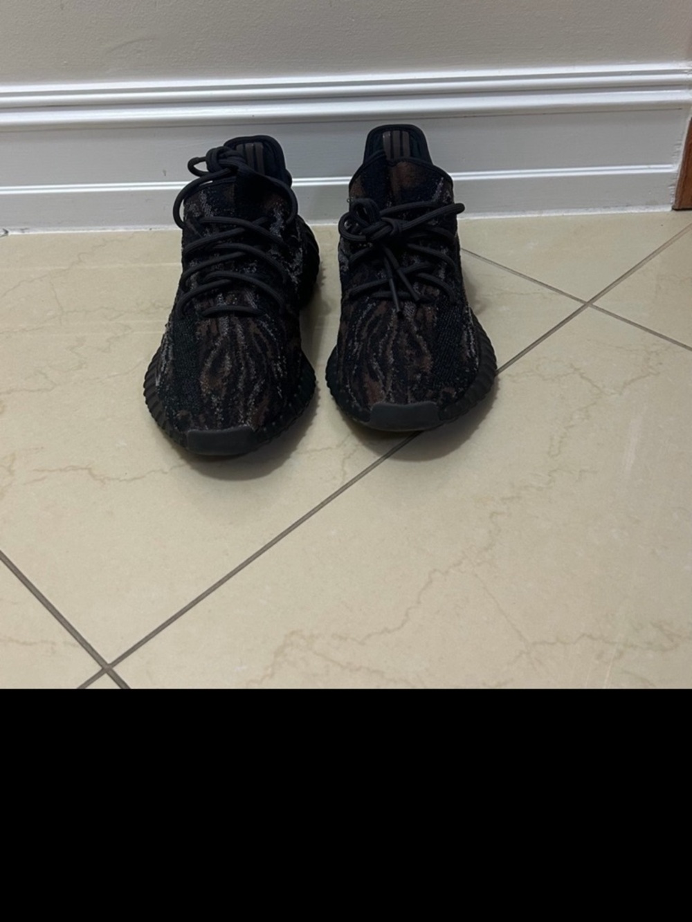 Yeezy Boost 350 V2 Black Sneakers